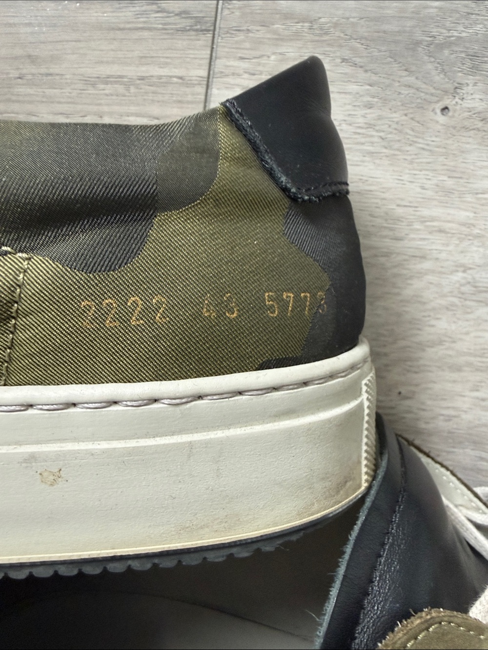Common Projects Men's Camouflage Low-Top Sneakers in Green and Black - Picture 4 of 8